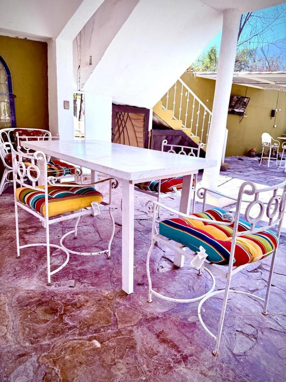 La Casita Inn Bustamante Exterior photo