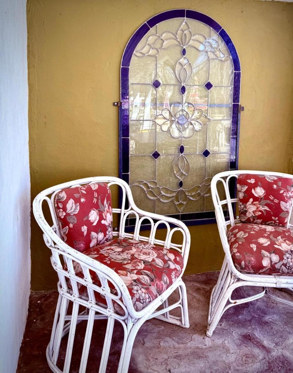 La Casita Inn Bustamante Exterior photo