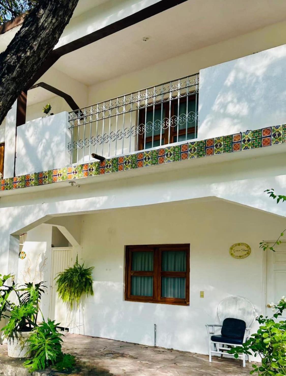 La Casita Inn Bustamante Exterior photo
