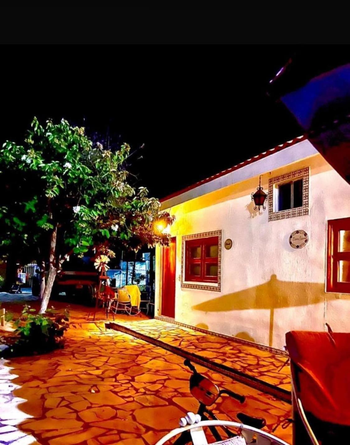 La Casita Inn Bustamante Exterior photo