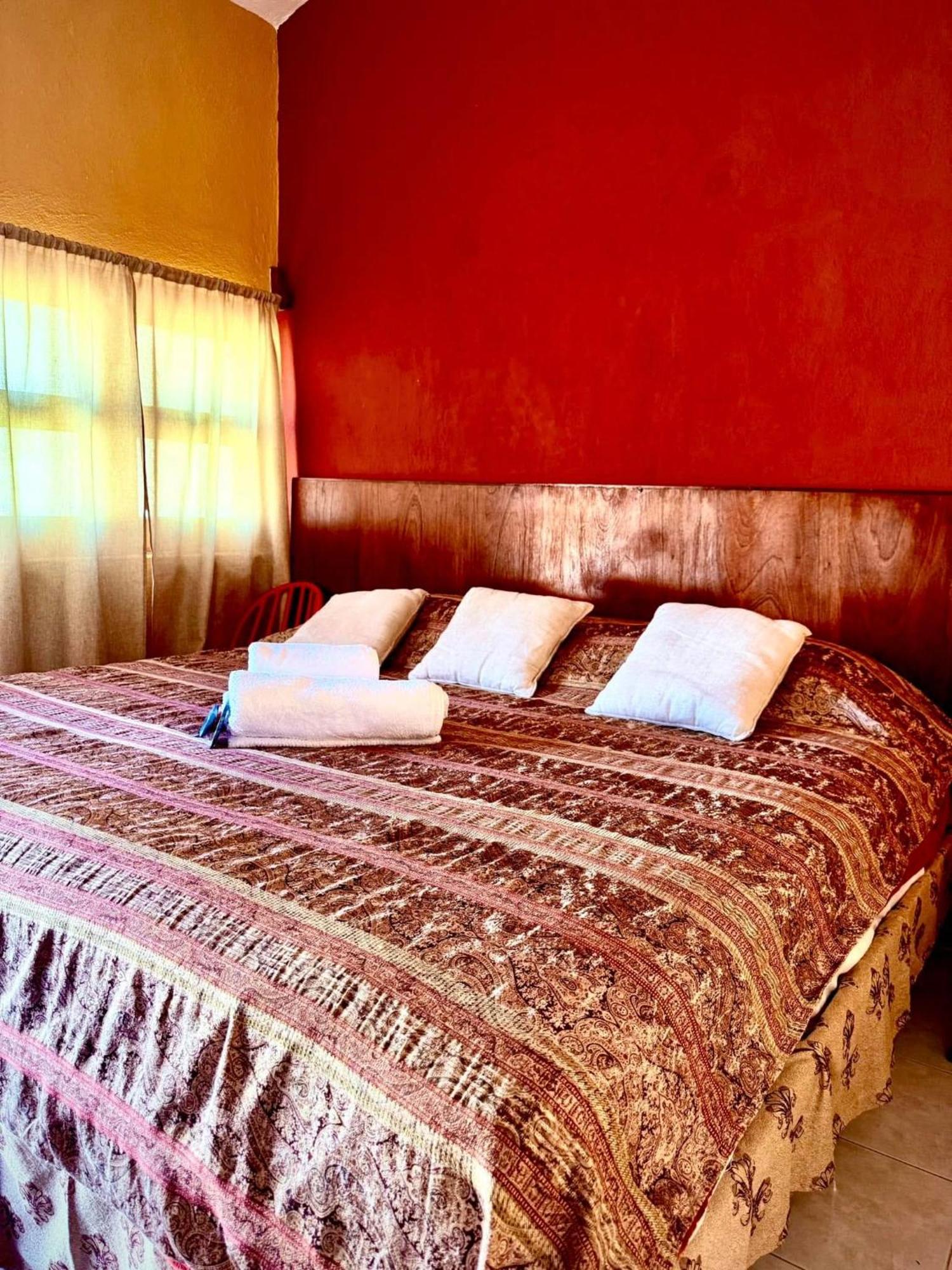 La Casita Inn Bustamante Exterior photo